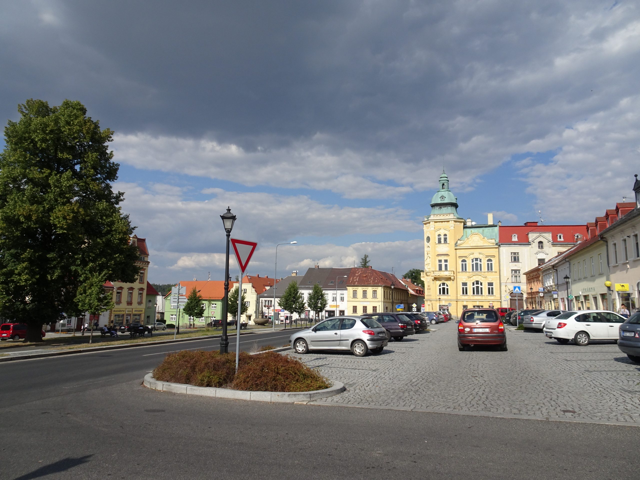 Šluknov, Náměstí Míru